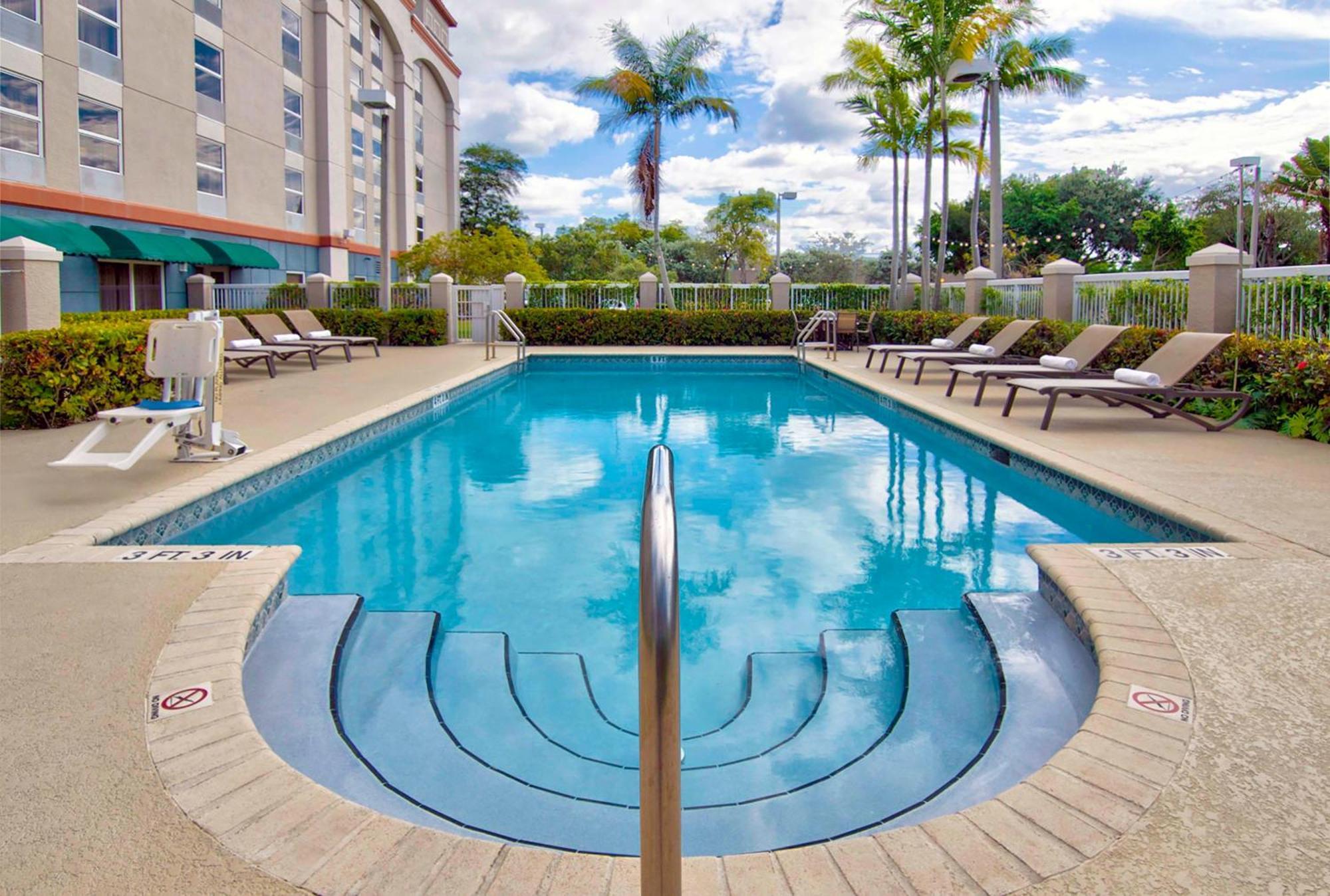 Hampton Inn Ft Lauderdale Airport North Cruise Port Fort Lauderdale Luaran gambar
